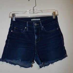 Levi Jean Shorts 25